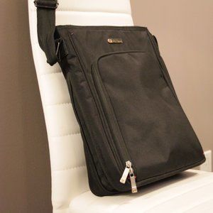 Gino Ferrari Light Black Messenger/Laptop Bag